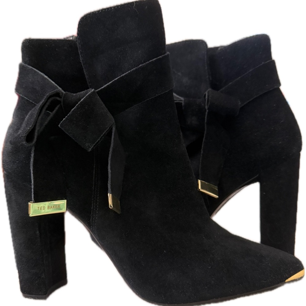 Ted Baker London Sailly Ribbon Suede Gold Accent Block Heel Booties Size 8 - Picture 2 of 7